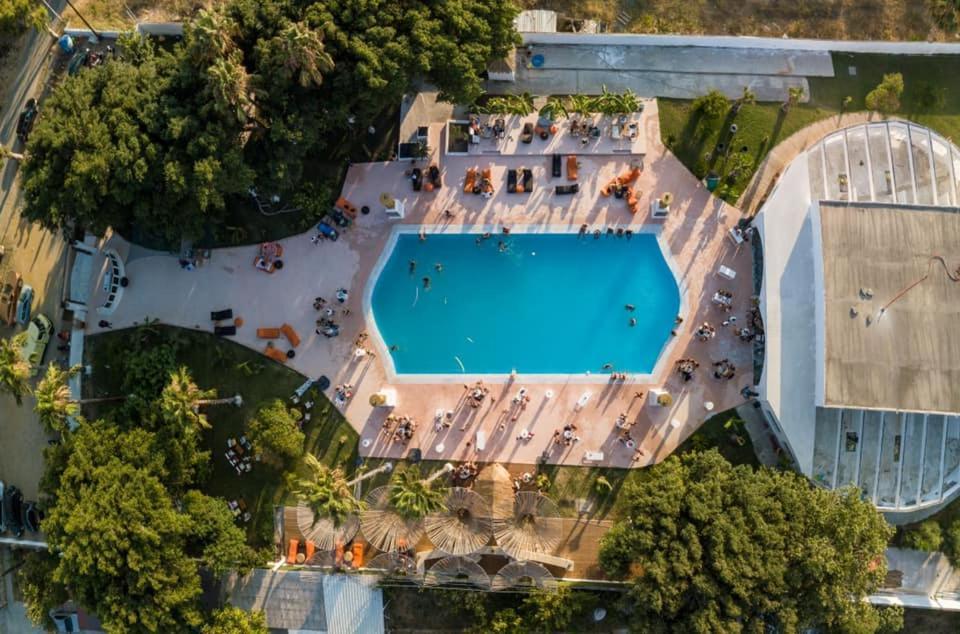 Black Amber Boutique Hotel Lambi  Esterno foto